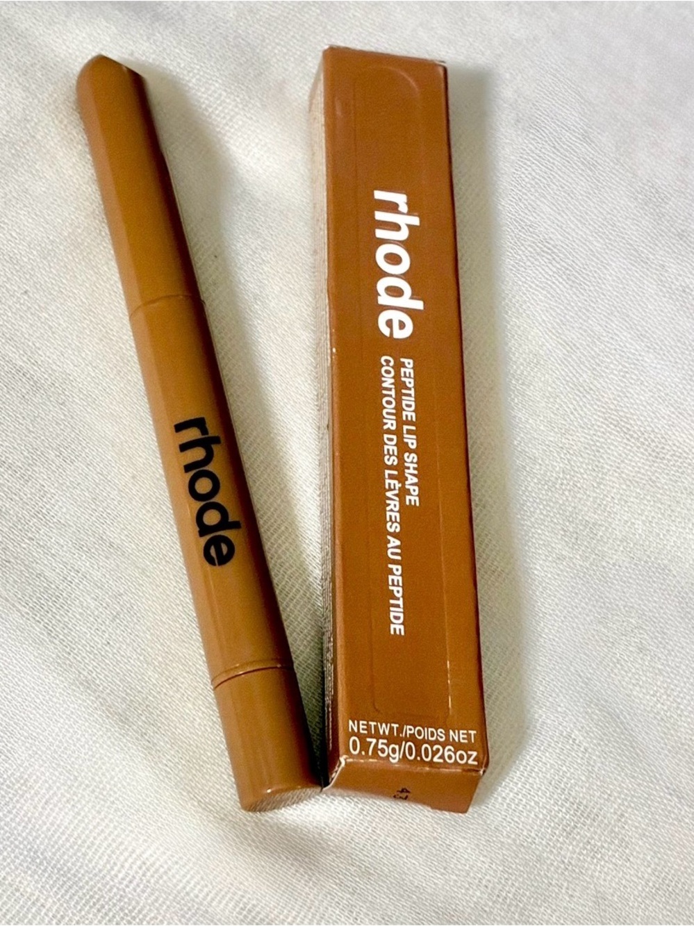 RHODE Peptide Lip Shape | LIFT | A Soft Neutral Pink Contouring Color | .026oz